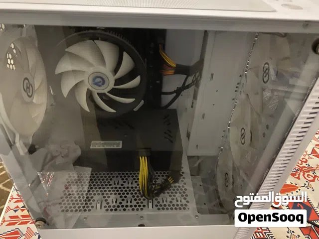 بي سي قيمنق نظيف جدا