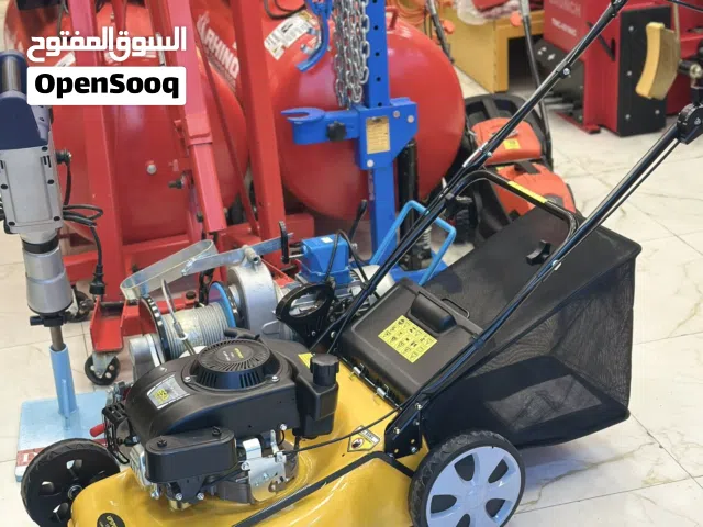 ماكينة قص معشب بترول