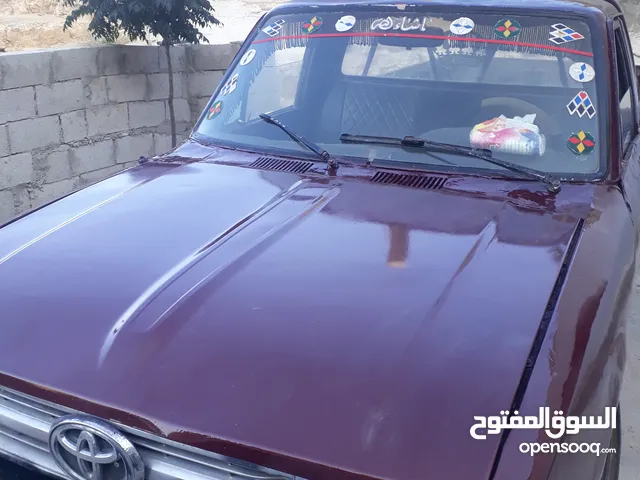 Used Toyota Hilux in Zarqa