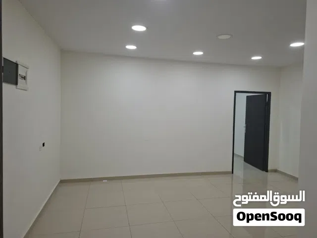 مكتب للبيع