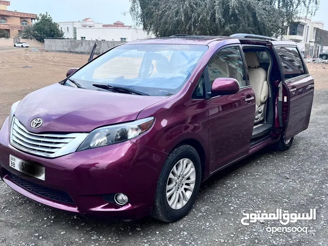 Used Toyota Sienna in Ajman