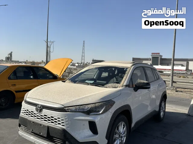 2025 Toyota Corolla Cross XLE