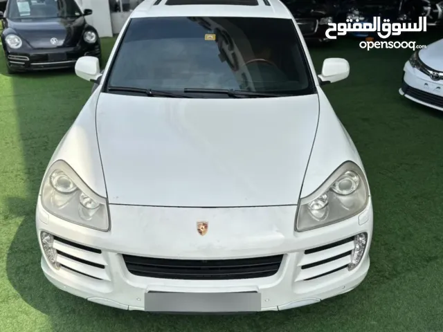 Porsche Cayenne S 2009 GCC and  without accident, very clean ready for relaxing people