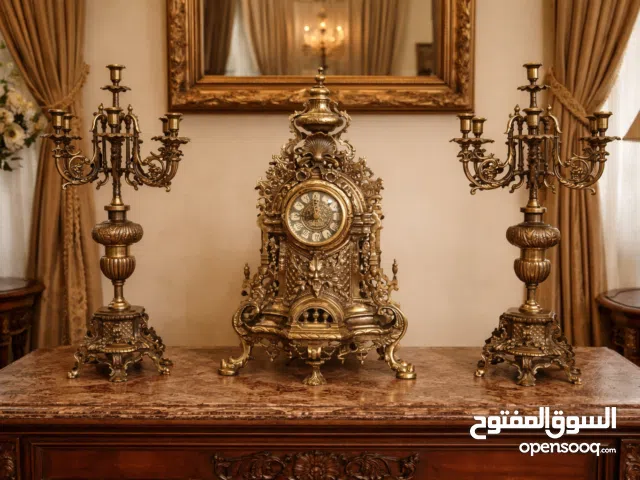 طقم ساعة وشمعدان نحاس انتيك شغل قديم وزن ثقيل حجم كبير 60 سم