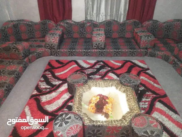 جلسة عربية تفصيل 4 *4 استعمال بسيط جدا لغايات التجديد السعر النهائي 150 دينار
