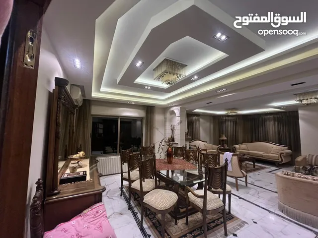 940 m2 More than 6 bedrooms Villa for Sale in Amman Dahiet Al Ameer Rashed