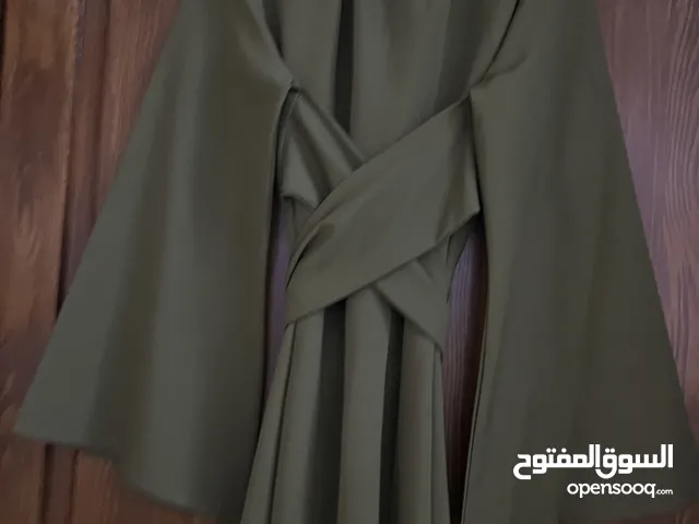 فساتين أي فستان داخل البوست 15والتنين 25