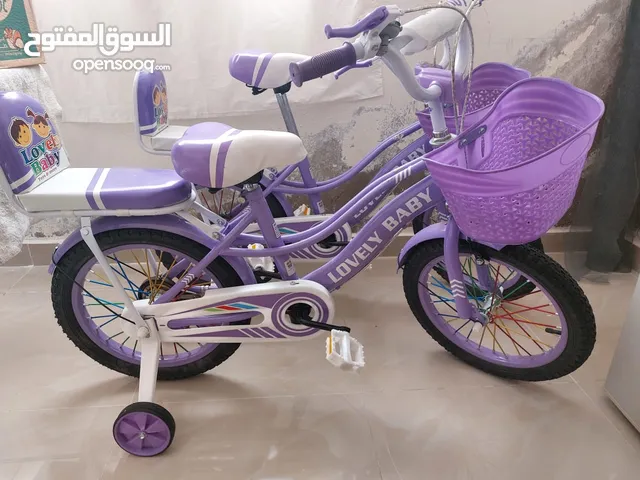 دراجة هوائية للأطفال وثلاجة صغيرة للبيع
