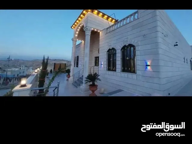 208 m2 3 Bedrooms Villa for Sale in Zarqa Al Zarqa Al Jadeedeh