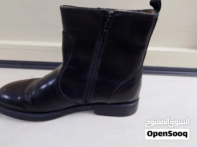 مقاس 46 كبير صناعه ايطاليه