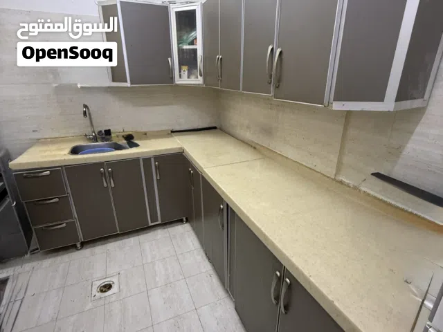 مطبخ 2 دور 3*2 حرف L بحالة ممتازة