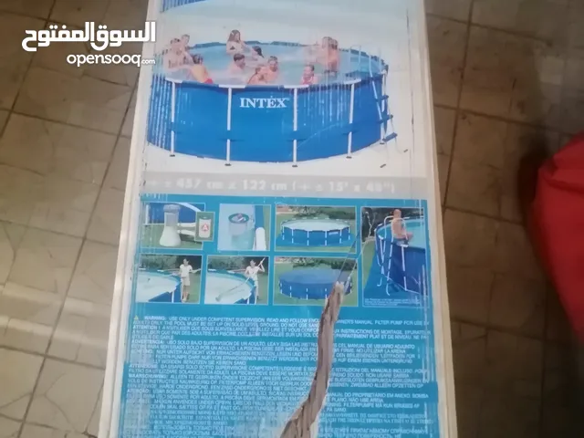 بركة سباحة نوع انتكس جديدة في الكرتونة للبيع لعدم الحاجة لها