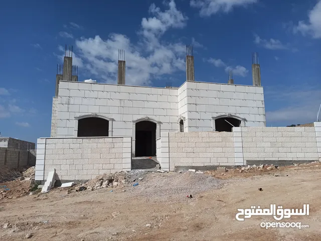فيلا عظم مرخصة 2025 بناء هندسي سكن خاص وليس تجاري اربع واجهات حجر الواجهه الاماميه حجر 50سم