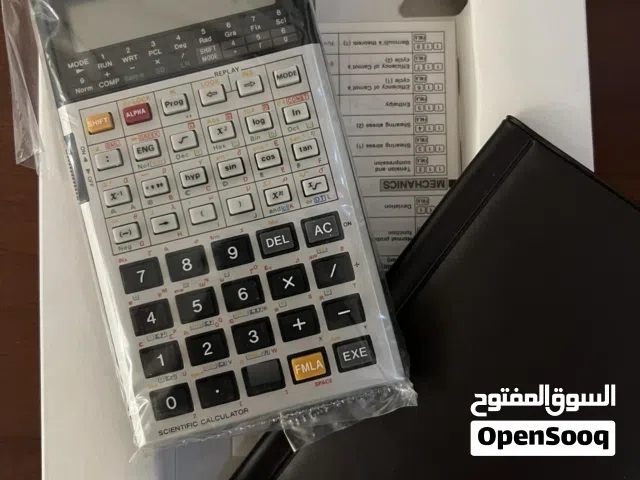 الات حاسبة النوع: casio fx-5000f لناس لي تبي تسترزق السعر في الوصف