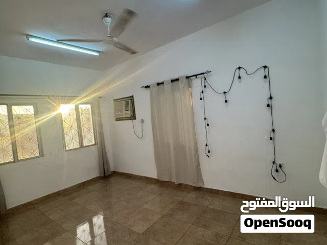 غرفة خاصة في الوطية (للطلاب)- حمام مشترك و مطبخ
