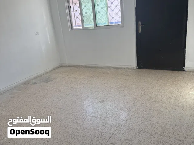 60 m2 2 Bedrooms Apartments for Rent in Zarqa Hay Shaker