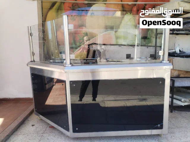 طاولة 4 عيون للبيع بحالة الوكالة