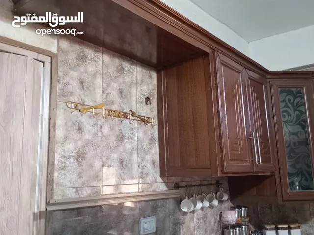 خزائن مطبخ فوق وتحت المنيوم مبطن (تسع جزائن وثلث جرارات ) من غير رخام * بسعر 279