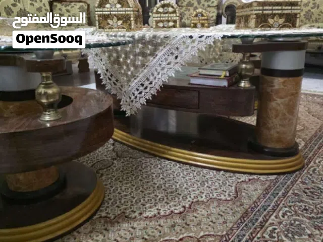 طقم طاولات خشب وجه سيكوريت للبيع
