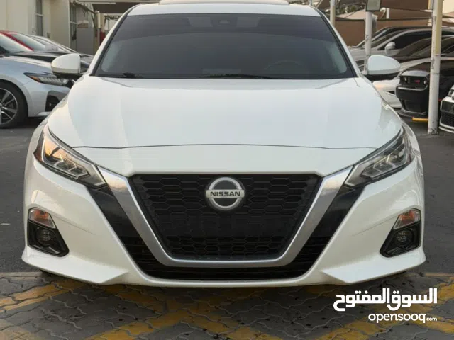 نيسان التيما خليجي 2019 بحاله ممتازه رقم واحد فتحه جلد حساسات شاشه