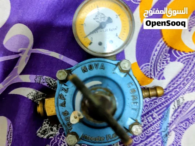 منظم غاز مزود بمانومتر ومفتاح تحكم