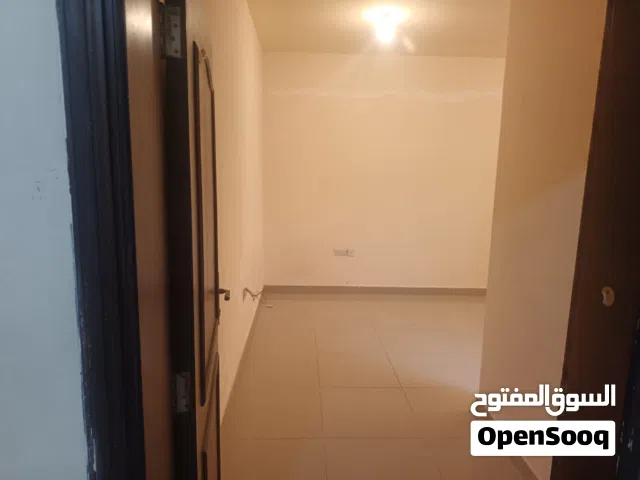 One bedroom in villa for rent in Mohamed Bin Zayed City للإيجار غرفة وصالة بفيلا بمدينة محمد بن زايد