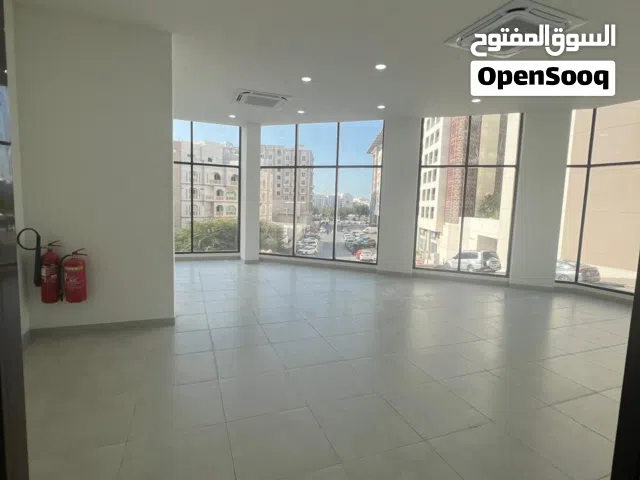 محل تجاري جاهز للبيع في الغبرة بالقرب من افينيوز مول و خلف بانوراما مول