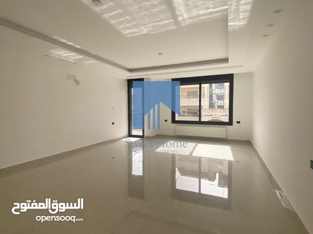 225 m2 4 Bedrooms Apartments for Sale in Amman Khalda