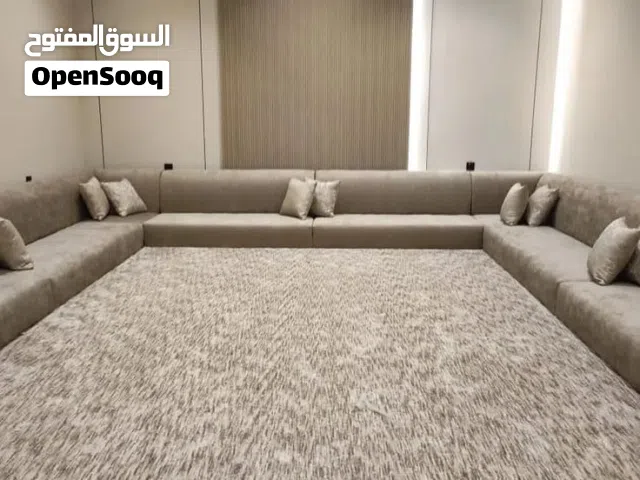 Modern Bespoke Floor Majlis مجلس أرضي عصري بتصميم خاص