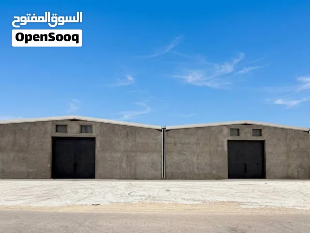 هنقر للايجار بمساحة كبيرة جدا 500م سقف سندوتش