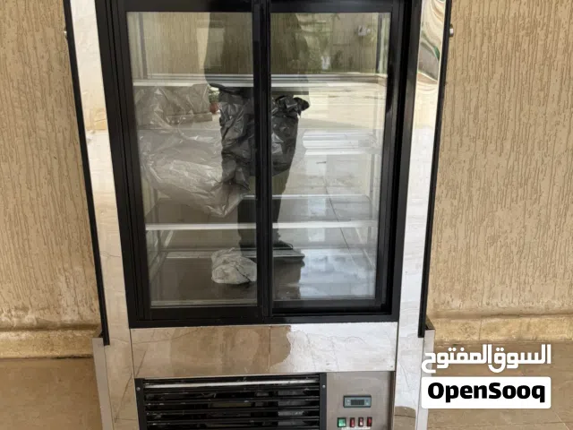 ثلاجة عرض ايطالية