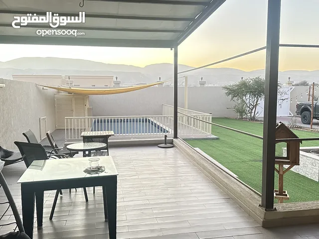 للبيع استراحة بإطلاله جبليه بالكامل في منطقة خت راس الخيمة بالقرب من مطار راس الخيمه الدولي