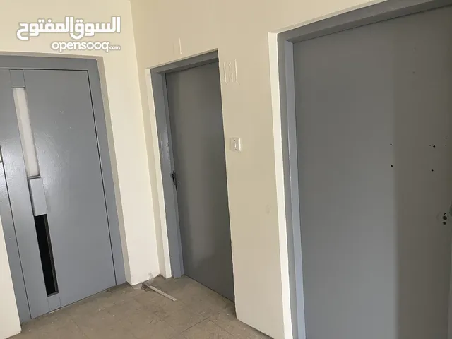 شقق تجاريه تصلح ان تكون مكاتب تجاريه او عيادات طبيه