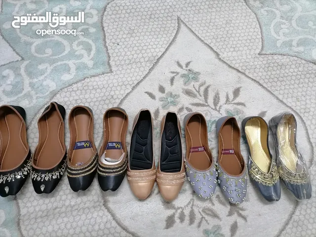 Pakistani shoes Any piece for 5kd