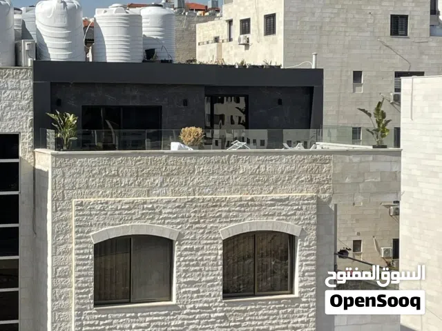 270 m2 4 Bedrooms Apartments for Sale in Amman Khalda