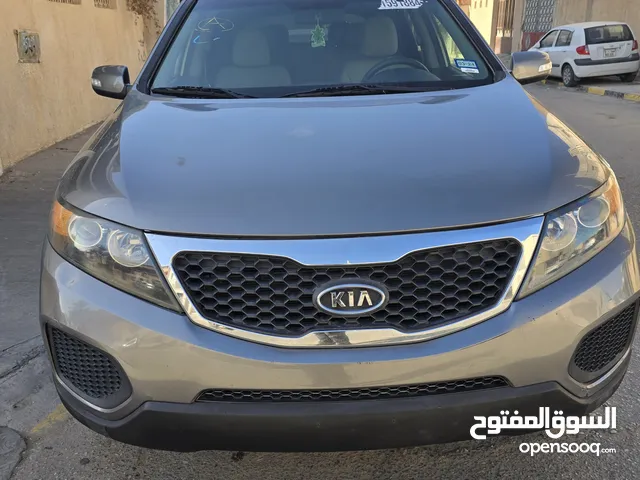 Used Kia Sorento in Tripoli