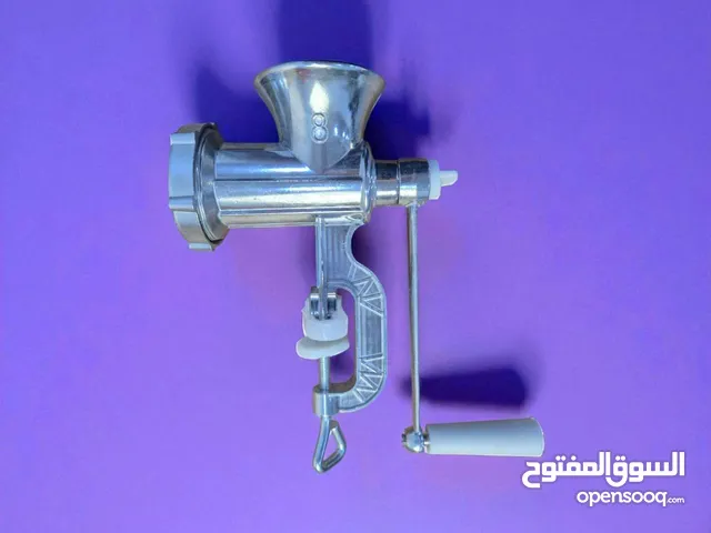 مثرامة لحم وخضروات يدوية راقية من مواد حديدية قوية تستعمل في كل المطابخ العربية وبدون صوت او كهرباء