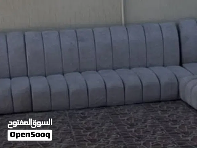 كنب للمجالس استعمال بسيط والسعر جيد قابل للتفاوض