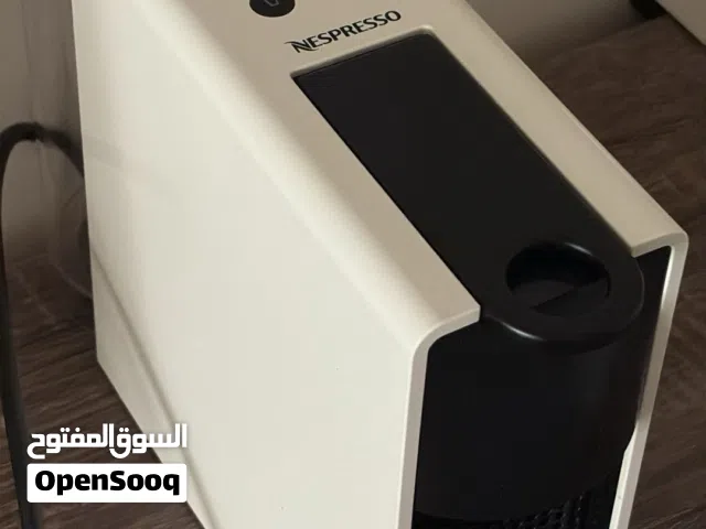 مكينة قهوة ماركة Nespresso