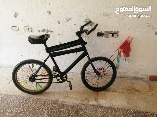 بسكليت جنط 20 عليها جنزير سدر
