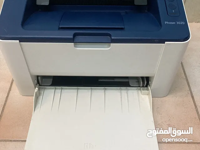 طابعة ليزر أسود xerox 3020 تطبع من الجوال ومعها حبر ممتلئ واسلاك جديدة