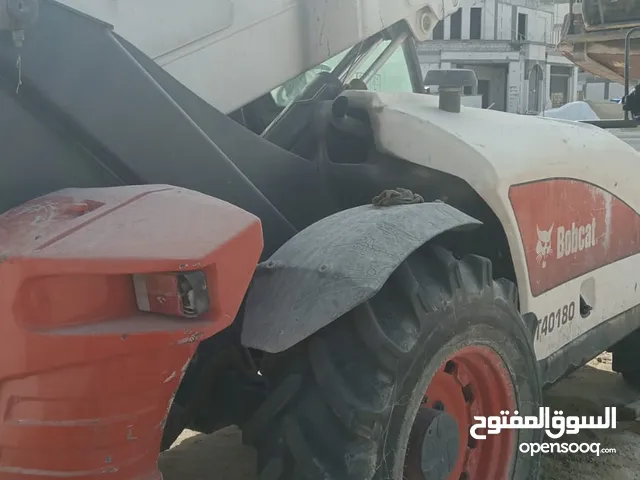 Bobcat telehandler t40180 in kuwait
