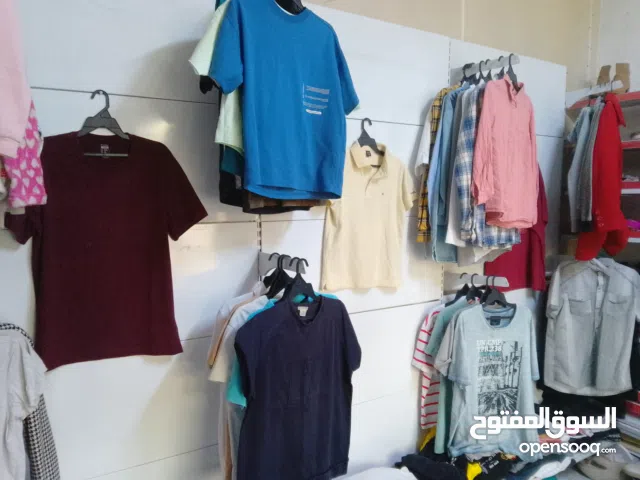 ملابس مستعمله نظيفه