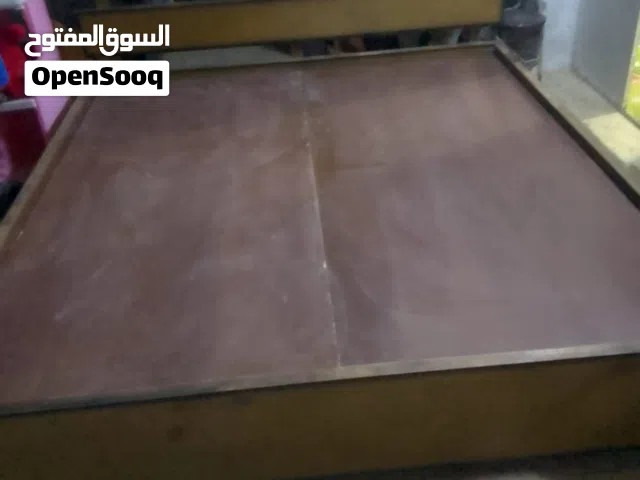 تخت مجوز خشب خليجي قوة ومتانة بحالة جيدة جداً بسعر مغري 40 دينار