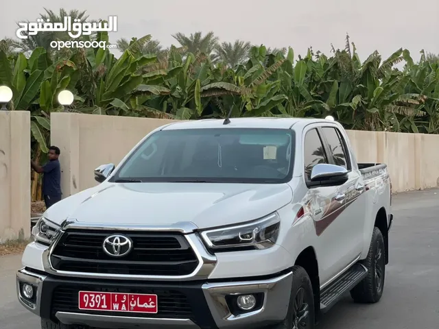 Used Toyota Hilux in Al Batinah