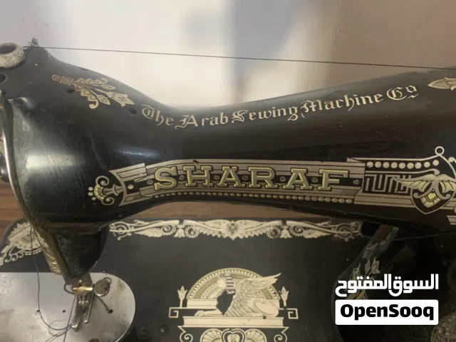 ماكنه خياطه للبيع اقرأ الوصف منيح