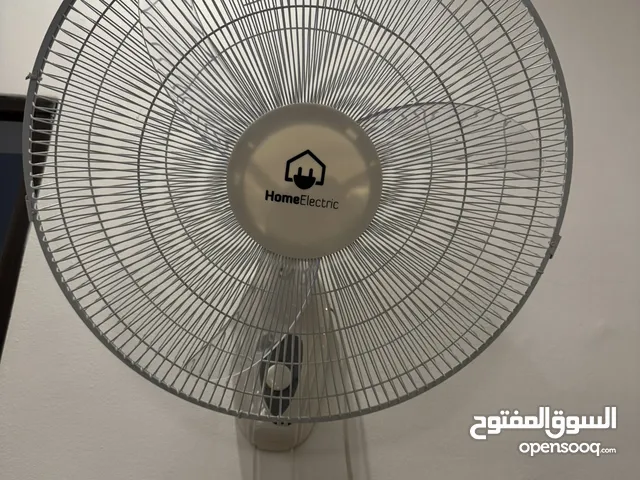 مروحتين حائط super deluxe + home electric عدد 2 بحالة ممتازة