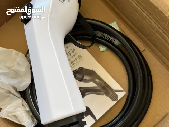 شاحن كهربائي جديد غير مستخدم