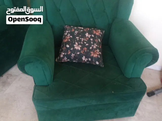 طقم كنب يشبه الجديد