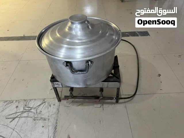 اواني طبخ للبيع جدر كبير يشيل خروف عرض 60 عمق 32 كامل مع بوتجاز 2 عين متنقل حق الطبخ.